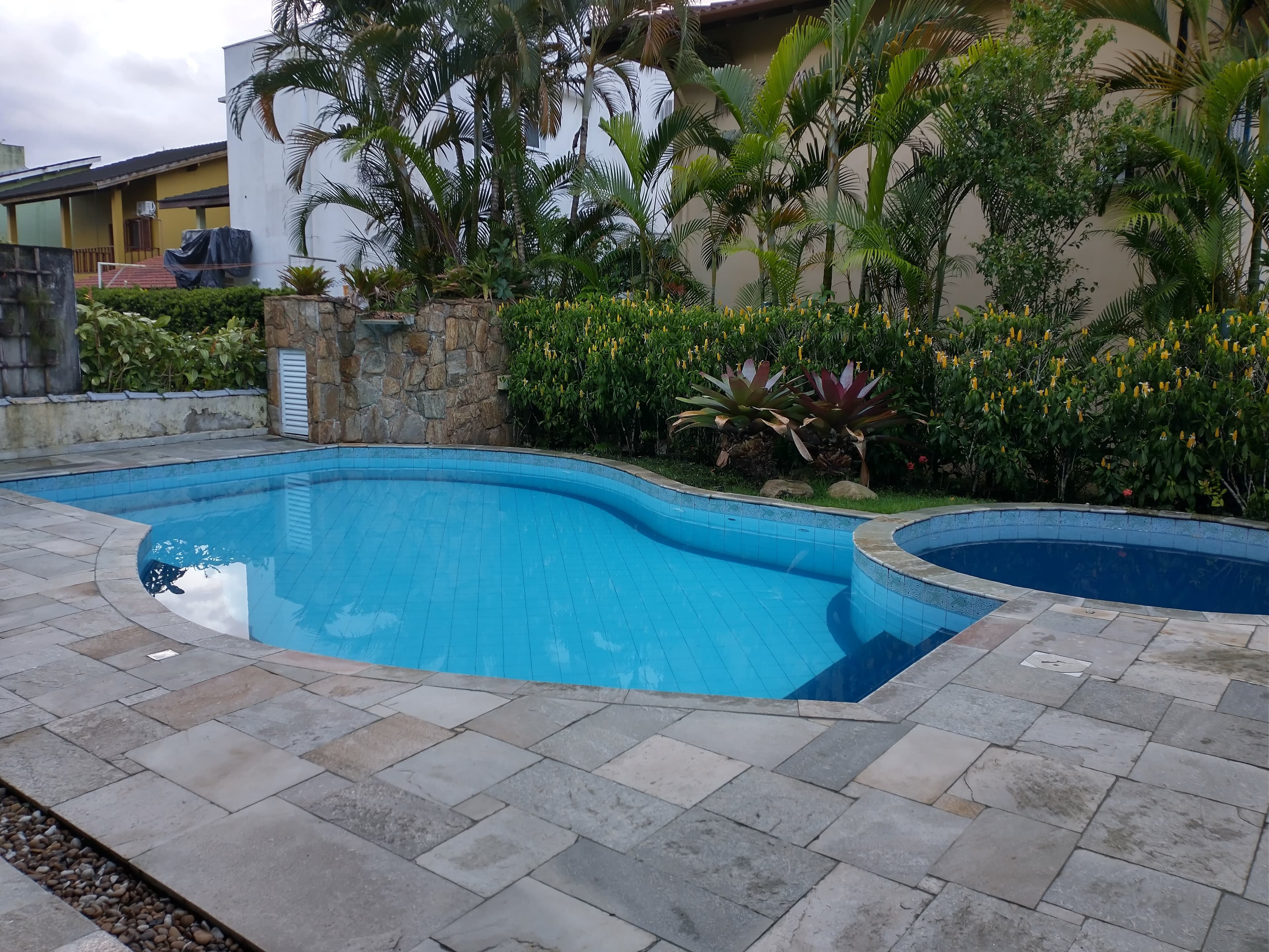 Sobrado com terreno grande - foto 19